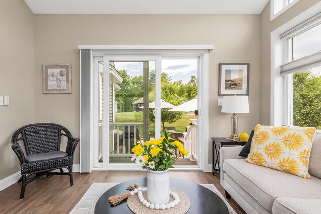 1 Honeycrisp Circle, Londonderry, NH 03053