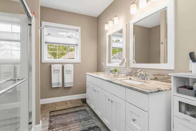 1 Honeycrisp Circle, Londonderry, NH 03053
