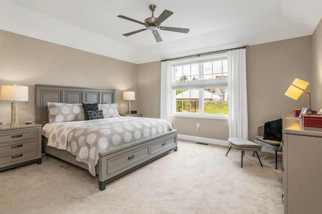 1 Honeycrisp Circle, Londonderry, NH 03053