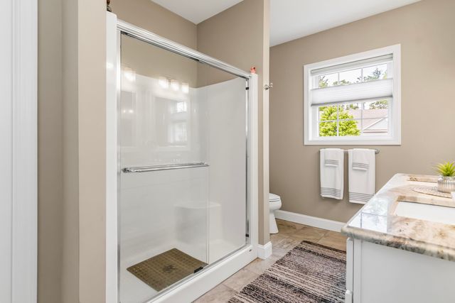 1 Honeycrisp Circle, Londonderry, NH 03053