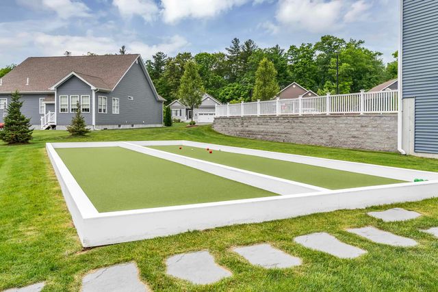 1 Honeycrisp Circle, Londonderry, NH 03053