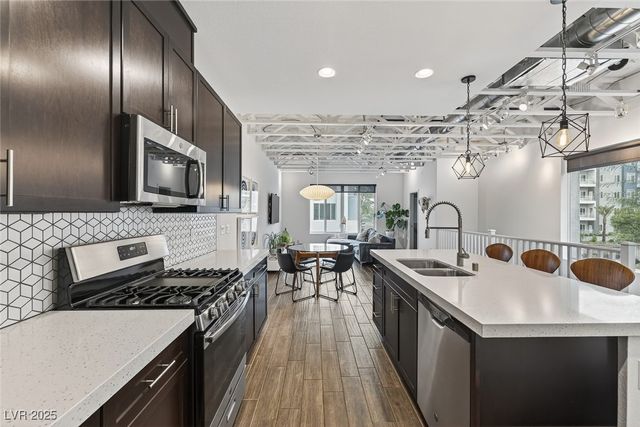 2861 Blue Key Court 2, Las Vegas, NV 89123