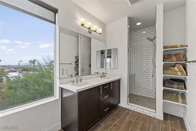 2861 Blue Key Court 2, Las Vegas, NV 89123