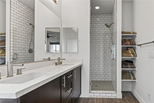 2861 Blue Key Court 2, Las Vegas, NV 89123