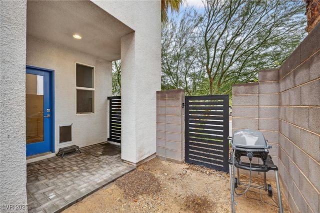 2861 Blue Key Court 2, Las Vegas, NV 89123