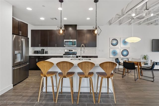 2861 Blue Key Court 2, Las Vegas, NV 89123