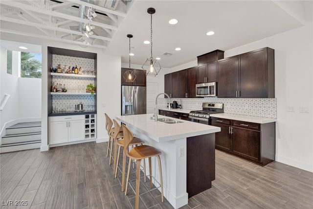 2861 Blue Key Court 2, Las Vegas, NV 89123