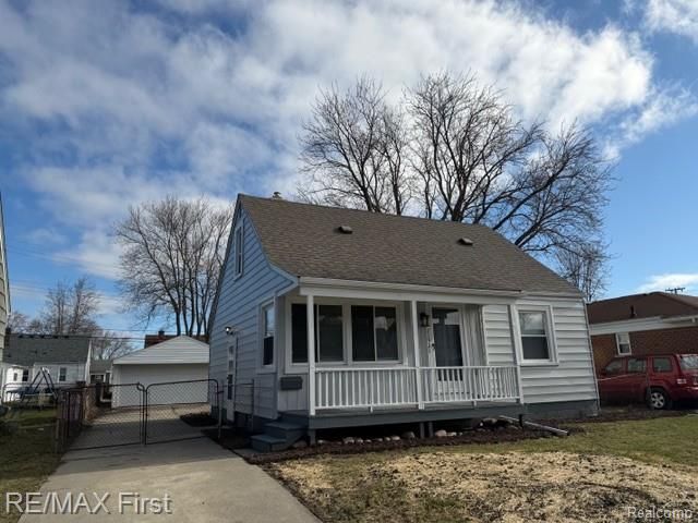 22921 Gaukler Street, Saint Clair Shores, MI 48080