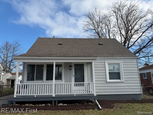 22921 Gaukler Street, Saint Clair Shores, MI 48080