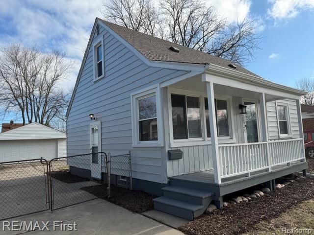 22921 Gaukler Street, Saint Clair Shores, MI 48080