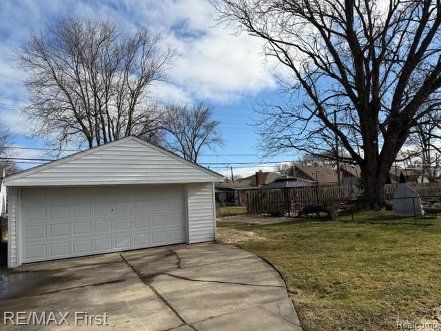 22921 Gaukler Street, Saint Clair Shores, MI 48080