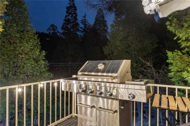 24649 Valle Drive, Crestline, CA 92325