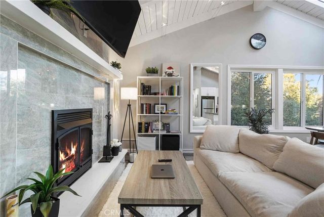 24649 Valle Drive, Crestline, CA 92325