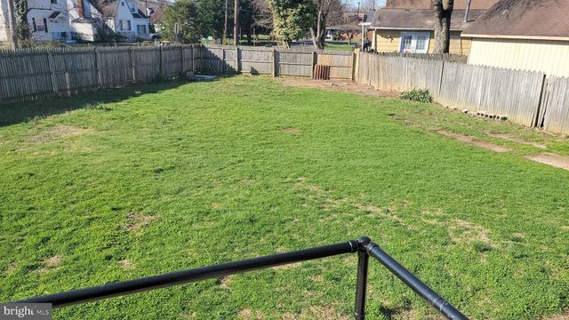 3217 RANDALL RD, Suitland, MD 20746