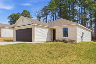 1280 Meadows Dr, Benton, AR 72019