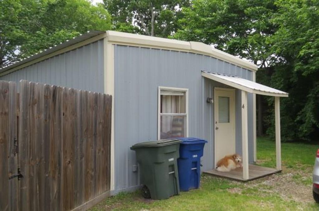 1513 16th Street 4, Huntsville, TX 77340