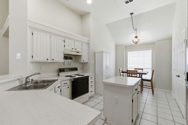 5520 Tularosa Drive, Fort Worth, TX 76137