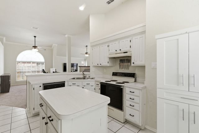 5520 Tularosa Drive, Fort Worth, TX 76137