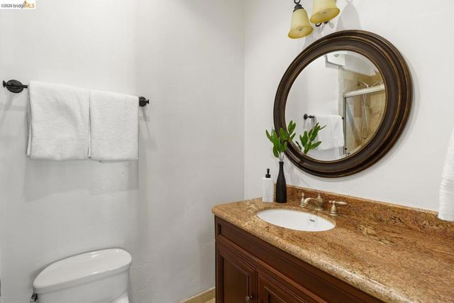 6839 6839 Sherwick Dr, Berkeley, CA 94705