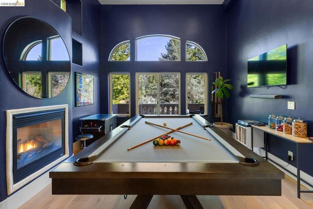 6839 6839 Sherwick Dr, Berkeley, CA 94705