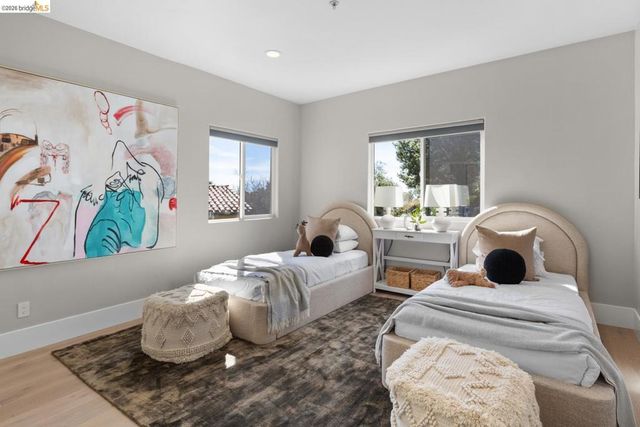 6839 6839 Sherwick Dr, Berkeley, CA 94705