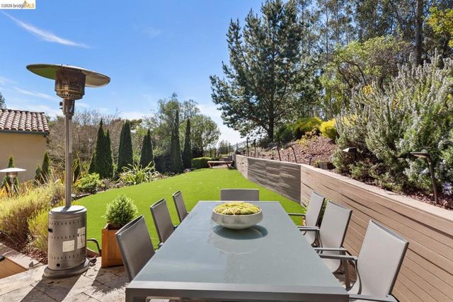 6839 6839 Sherwick Dr, Berkeley, CA 94705