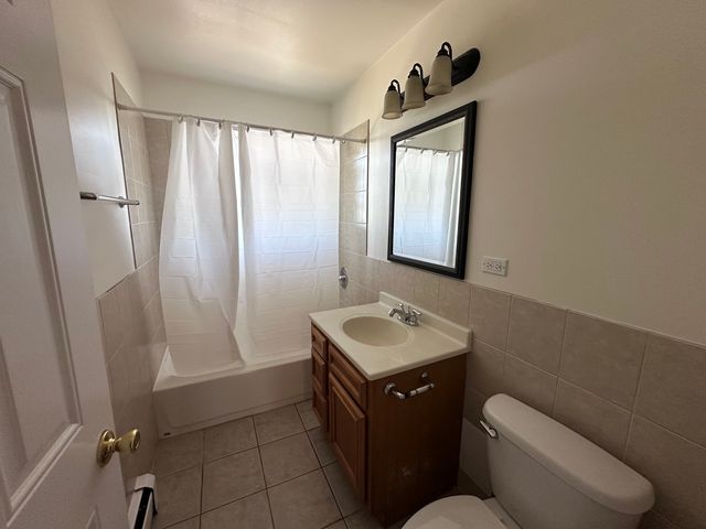 1004 Des Plaines Avenue 11, Forest Park, IL 60130