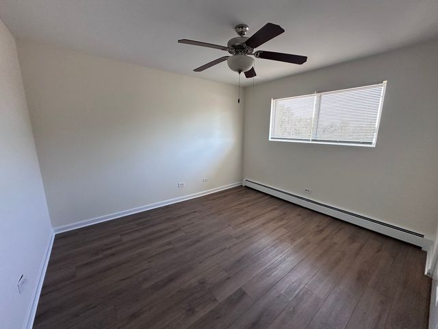 1004 Des Plaines Avenue 11, Forest Park, IL 60130