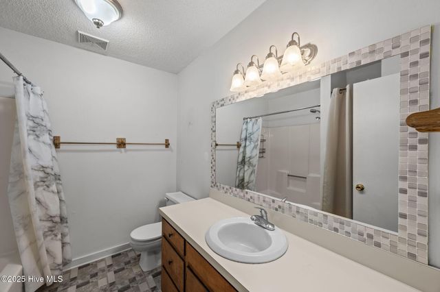 1517 College Way, New Bern, NC 28562