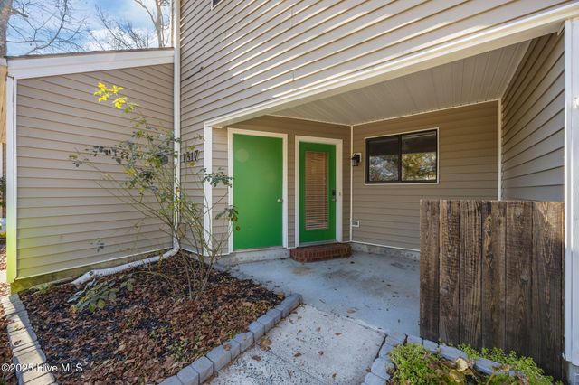 1517 College Way, New Bern, NC 28562