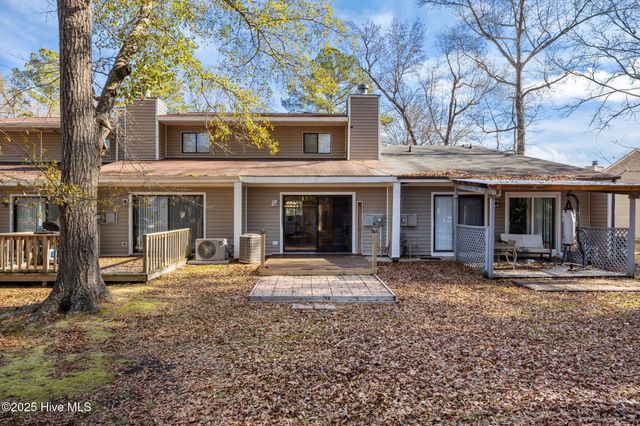 1517 College Way, New Bern, NC 28562