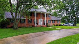 1744 Sharpe School Road, Calvert City, KY 42069