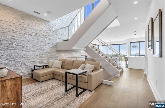 200 N Ocean Avenue 13, Long Branch, NJ 07740