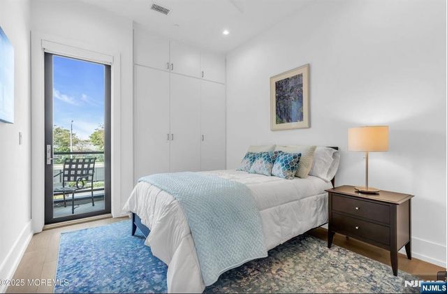 200 N Ocean Avenue 13, Long Branch, NJ 07740