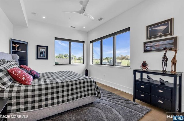 200 N Ocean Avenue 13, Long Branch, NJ 07740