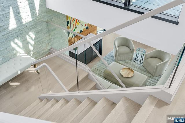 200 N Ocean Avenue 13, Long Branch, NJ 07740