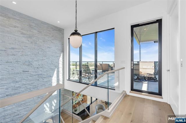 200 N Ocean Avenue 13, Long Branch, NJ 07740