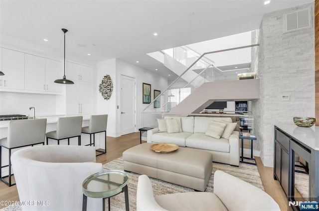 200 N Ocean Avenue 13, Long Branch, NJ 07740