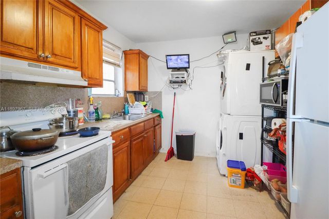 333 SW 30th Avenue, Miami, FL 33135