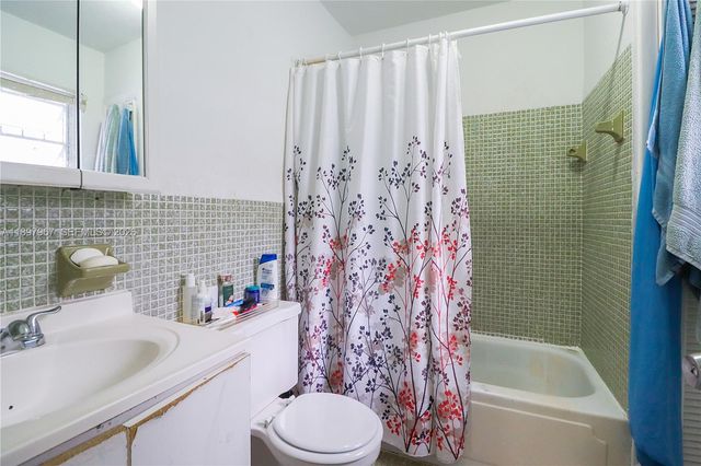 333 SW 30th Avenue, Miami, FL 33135