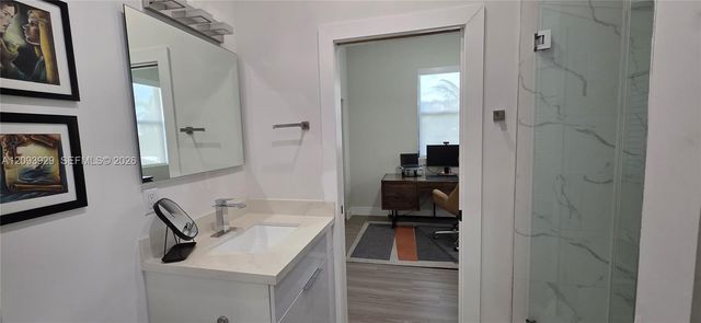 1619 NE 109 Street B, Miami, FL 33161