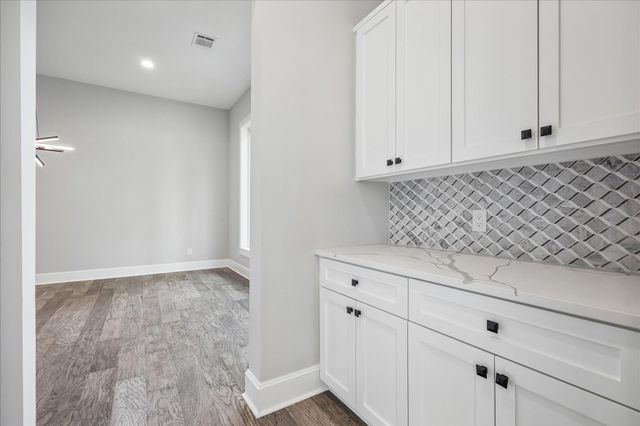 2065 Southgate Boulevard, Houston, TX 77030