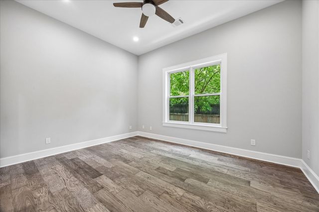 2065 Southgate Boulevard, Houston, TX 77030