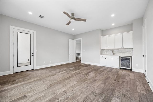 2065 Southgate Boulevard, Houston, TX 77030