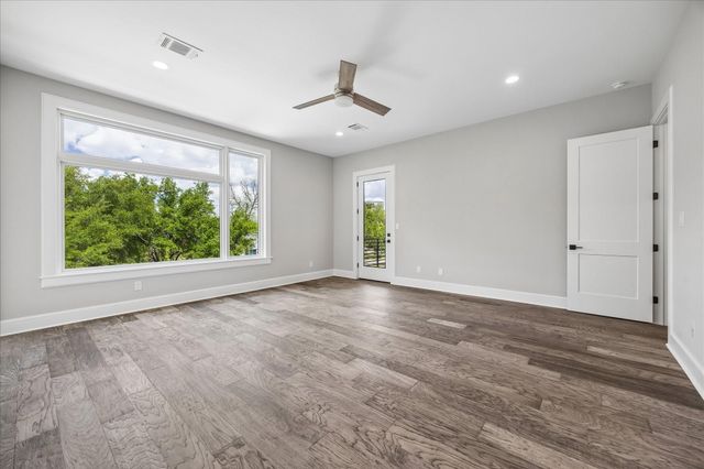 2065 Southgate Boulevard, Houston, TX 77030