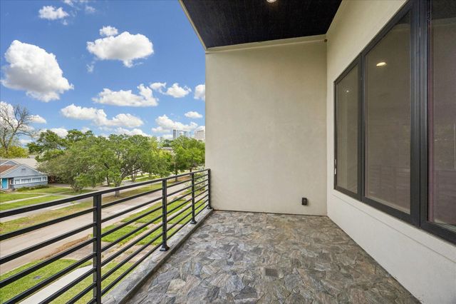 2065 Southgate Boulevard, Houston, TX 77030