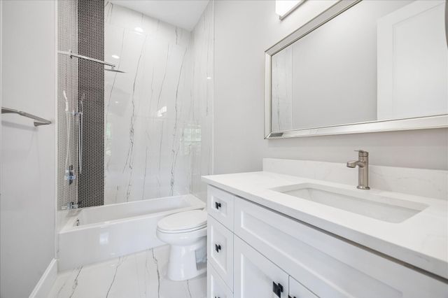 2065 Southgate Boulevard, Houston, TX 77030