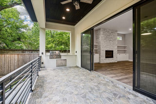 2065 Southgate Boulevard, Houston, TX 77030