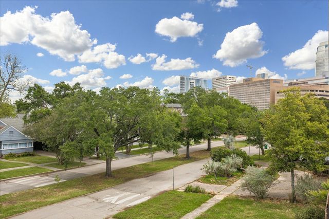 2065 Southgate Boulevard, Houston, TX 77030
