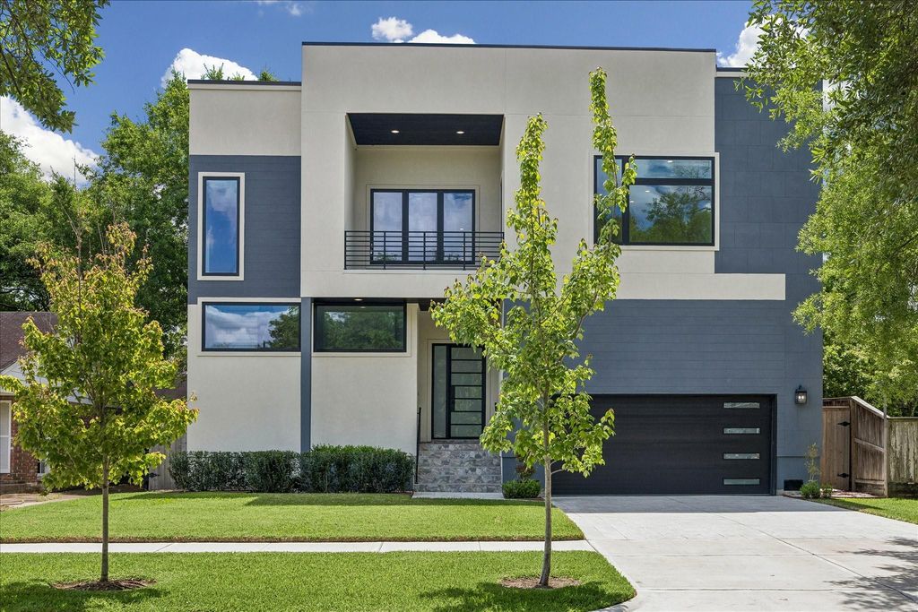 2065 Southgate Boulevard, Houston, TX 77030